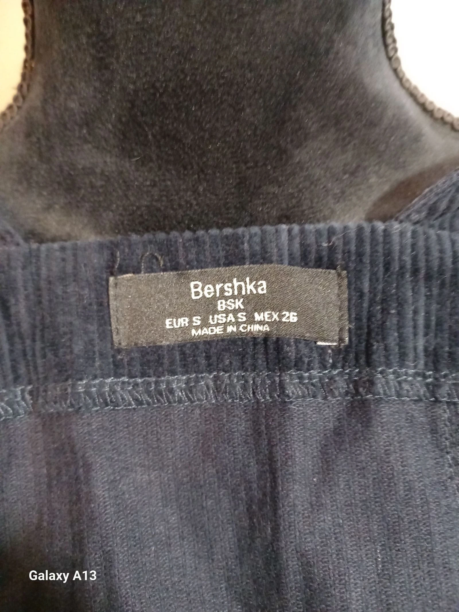 Prachtige zwarte ribbelige fluwelen overalljurk - Bershka (maat S / 36) – photo 6